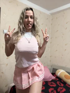 MaryBennetts Pusi a wet secret that the night does not reveal . fénykép