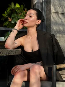 MaciDelaney Public Immagine  3