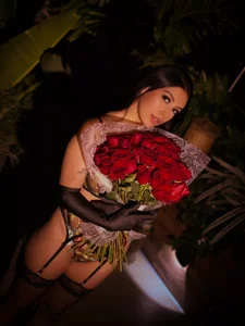 LilaWestのValentine, I'm yours.の 2枚の写真