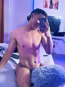 Liamsubtle01 Hot body 💛 Foto 6