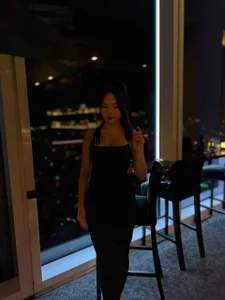 EllaDaviss Public Pic 9