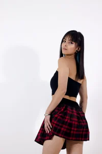 Kind_Scarlett Public Immagine 