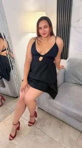 Honey-Hips Public Foto 2