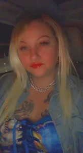 SexyZannaRose Public Pic 4