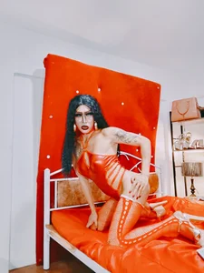 DominateMistressTania PERFECT HOT GODDESS slika