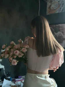 Lili_Lucky Public Pic 4