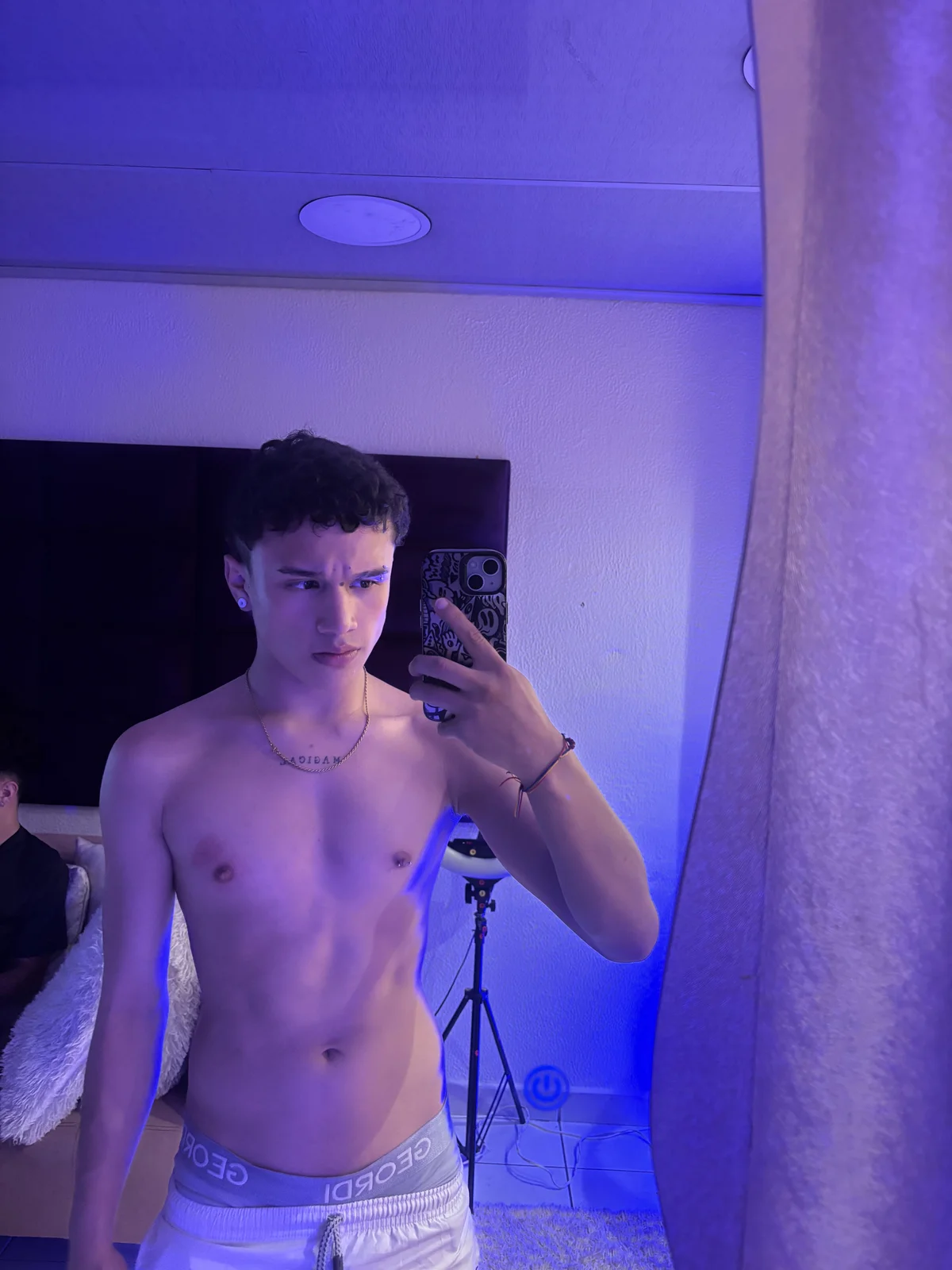 Dominik_Souza Poză populară 668