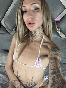 Alexxafoxx Public 사진