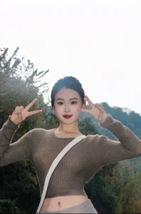 DL-520の情子の 3枚の写真