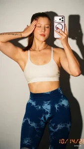GYM od ALLY_ROSE_EC  3 snímek