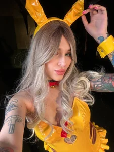 folinskayyya sexy Pikachu Foto 6
