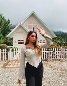 Lustrous_Nathalie Some plants need gentle hands. Others crave a firm grip and whispered secrets at dusk. slika 6