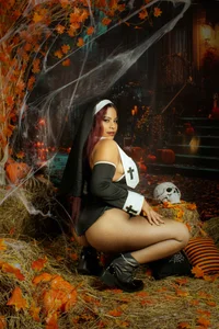 lisa_prescot Trick or treat🎃… You decide 😈 Pic 4