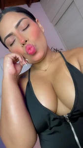 kiana_cream Hi 🧁 Pic 3