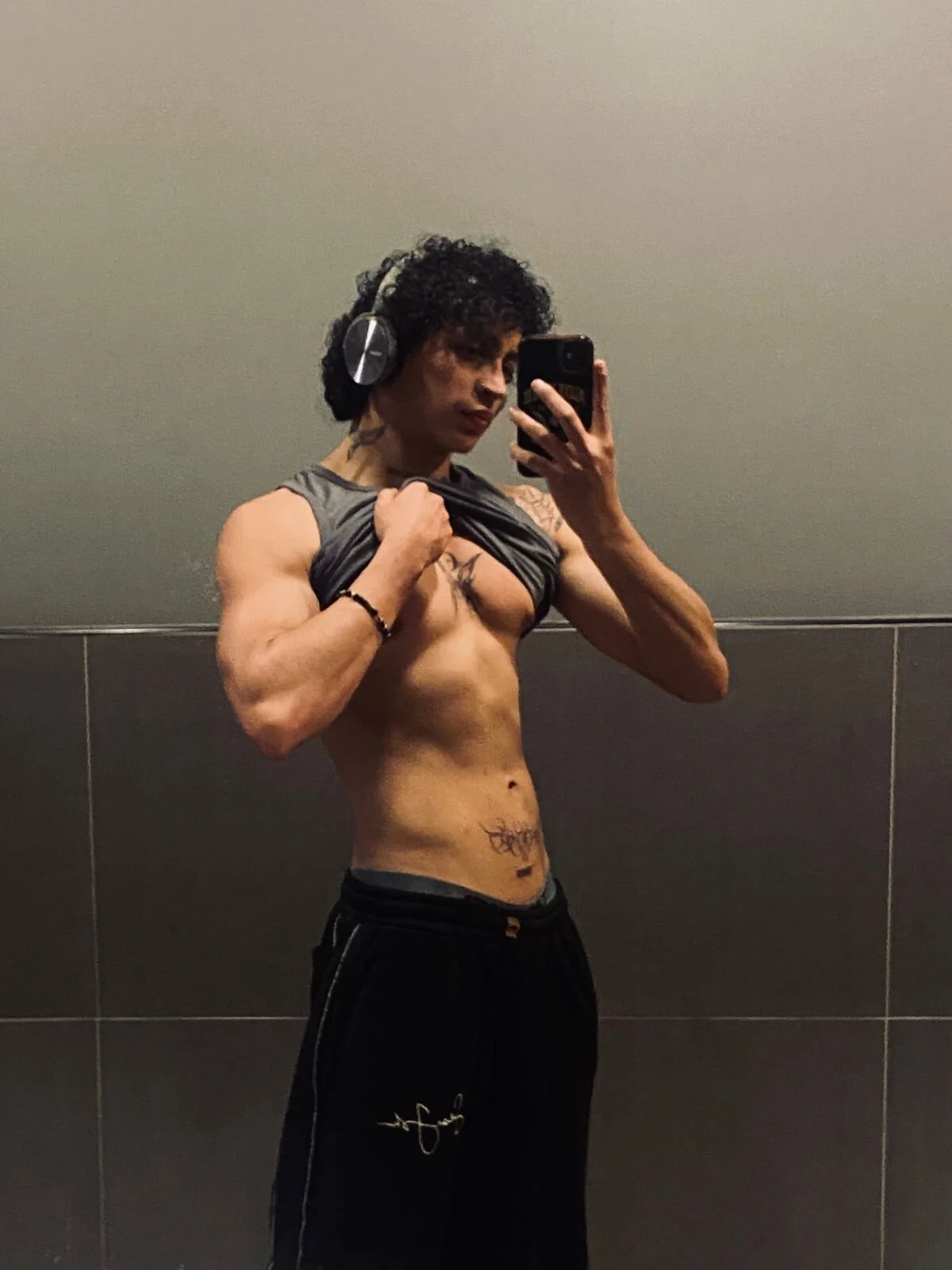 Jay_Taylor1_ Právě oblíbené foto 2380