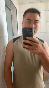 guozuo: 晒黑了，以后就这样继续向黑皮发展 ( 3 фото)