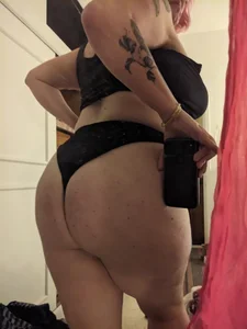 miss_rosiecozy Public Pic 3