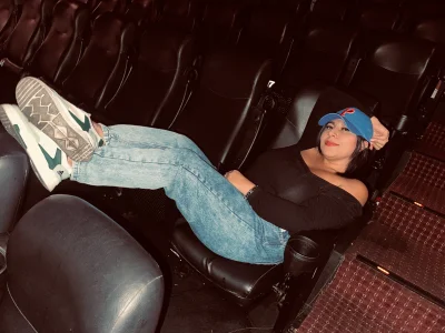 KendalMilleer A daring day in the mall 🤤😈 Immagine  4