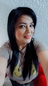 Deepselena8 sexy smile Immagine  2