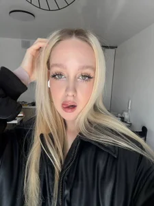 alicewonderyou More pics <3 Hình 8