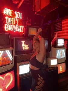 sammi_b12 Public Pic 3