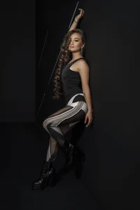 MaryLewis_ SEXY AS Pic 2