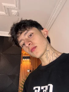 troy_rouge welcome to my world 🥵 зображення