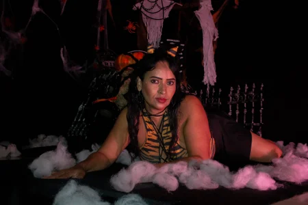 anie_milf1 Halloween 2023 Pic 4