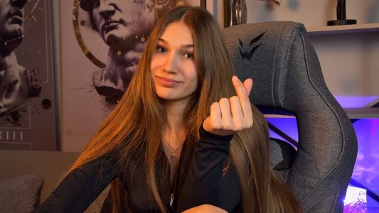 Sweet_Emilya Public Immagine  5