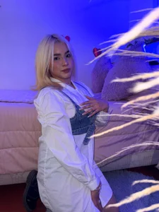 Blonde & Barely Legal 💛🔥 de BarbieHannaB_ Foto 3