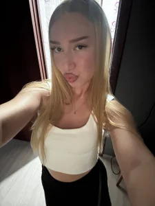 AlinaTeaseX JUST ME Pic