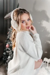 SIlviaBeyt enjoy me next Year 🎀 Poză