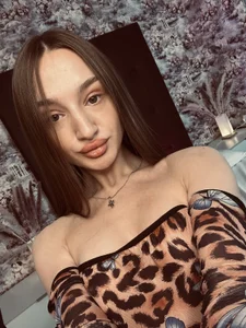 miiss__lulu 𝒔𝒆𝒍𝒇𝒊𝒆 🤍 Pic 4