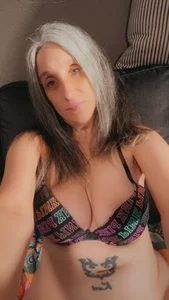 kinkykortney: Public ( 3 фото)