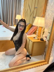 SarahFoxy kullanıcısının cat in the house albümü -  5 fotoğraf