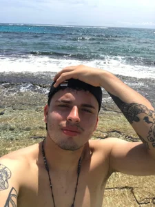 LouiseVegaa on a walk ⛱🌴 Pic 8