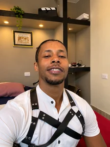 AlejoKhalifa_ Master Khalifa Pic 2