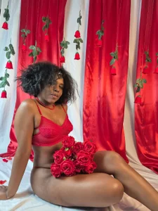 samaraa_smith1 sexy valentine  5. fénykép