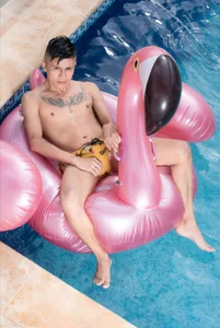 Fernandoo_Oficial Public Pic 3