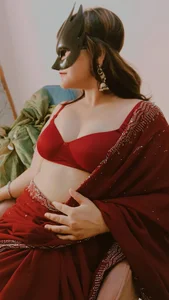 sexy-Alia01 Public Foto 2