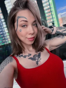 red outfit de bunnykellyyy  5 Imagens