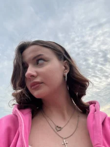 LolaKONG 💞🍓💦 . fénykép