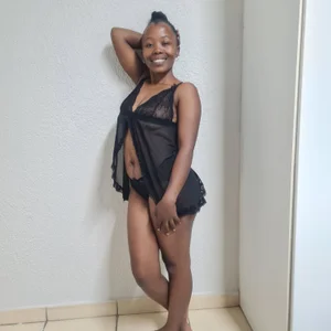 PetiteKay_18ZA Public Pic