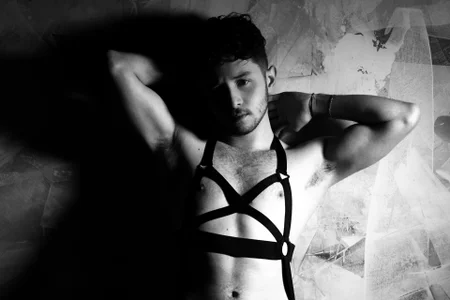 Juan_Castano: Felling sexy ( 3 фото)