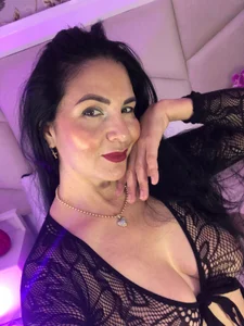 AlizonMoreti Pretty face 🎀 Pic 3