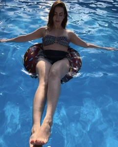 Teresa_Hardly Water is my element Pic 3
