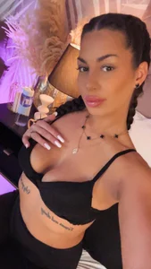 EvaRhea enjoy the view? Pic 3