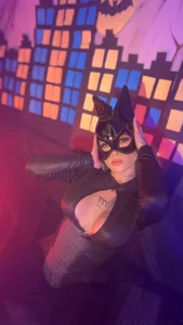 MilaLawrence Catwoman Poză 9