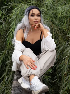 Poulinn Public Pic 2