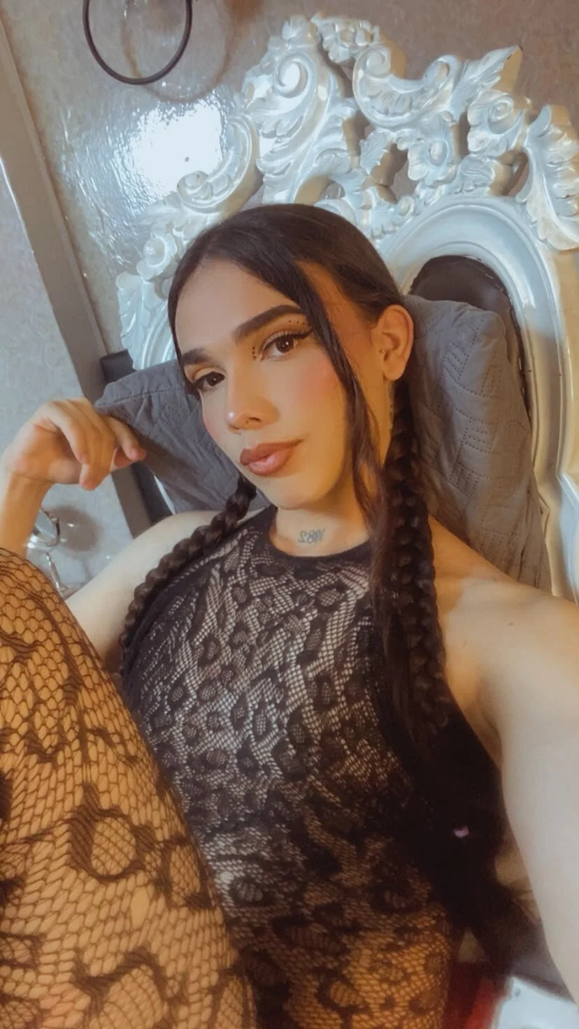 Almazz_Hot Набираща популярност снимка 992